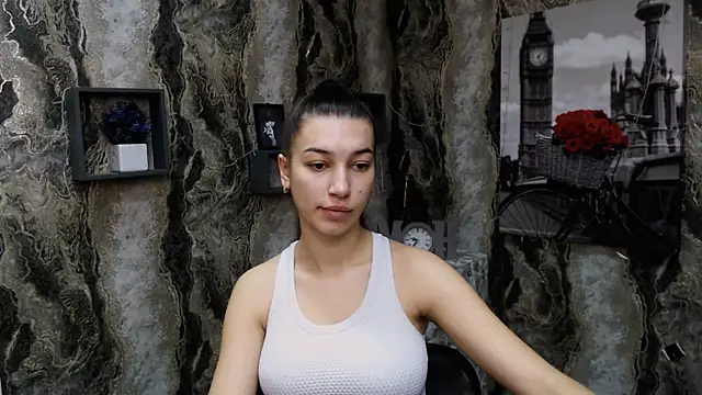 KarolinaRosse  online show from 26, 1, 2025