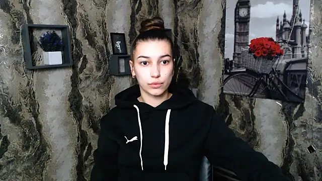 KarolinaRosse  online show from 10, 2, 2025