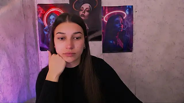 KarolinaRosse  online show from 3, 10, 2025