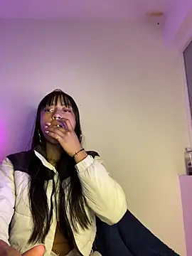 bonnie 18x online show from 27, 2, 2025