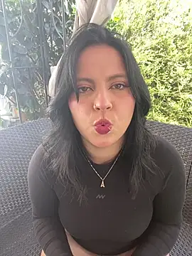 Snapshot of PoliBenett_ chatting on 27, 2, 2025 PoliBenett  online show from 27, 2, 2025