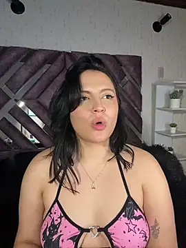 Snapshot of PoliBenett_ chatting on 11, 3, 2025 PoliBenett  online show from 11, 3, 2025