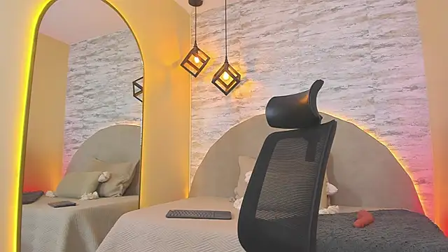 Aron Bolt online show from 12, 2, 2026