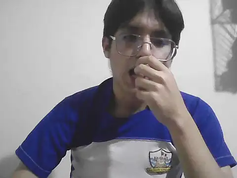 Snapshot of HardDick2 chatting on 5, 7, 2026 HardDick2 online show from 5, 7, 2026