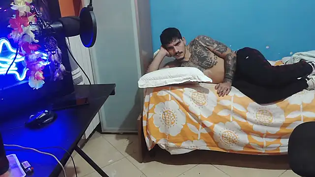 Badboyi1997 online show from 5, 10, 2025