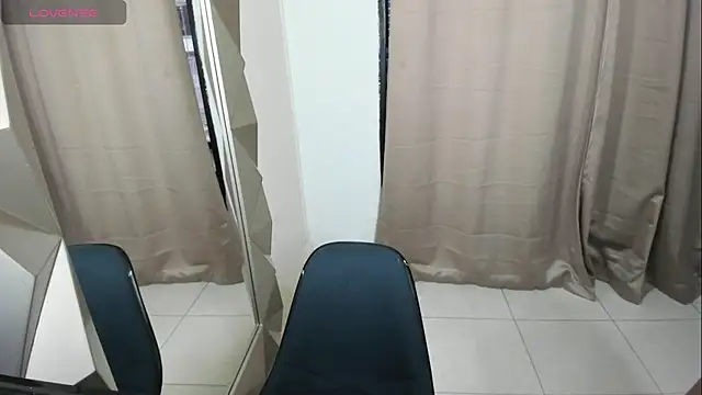 Mia scarlet69 online show from 6, 1, 2026