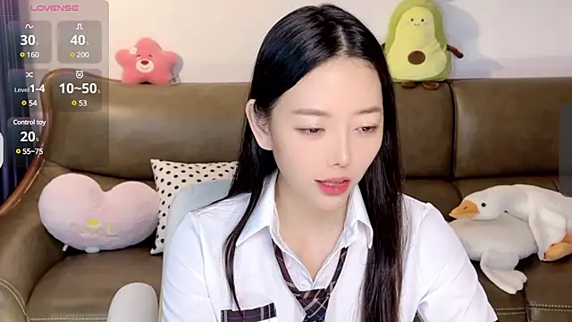 Yilin1999 online show from 21, 2, 2025