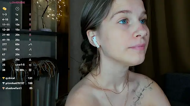 LinaCristonsen online show from 8, 12, 2024