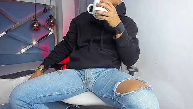 Lucii fer  online show from 18, 3, 2026