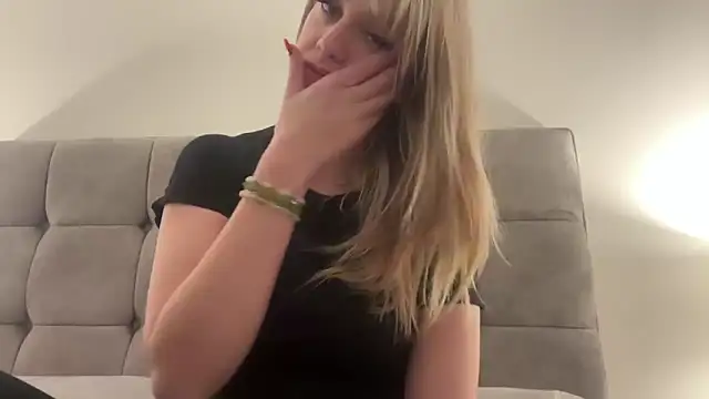 LustfulLuna  online show from 17, 1, 2026