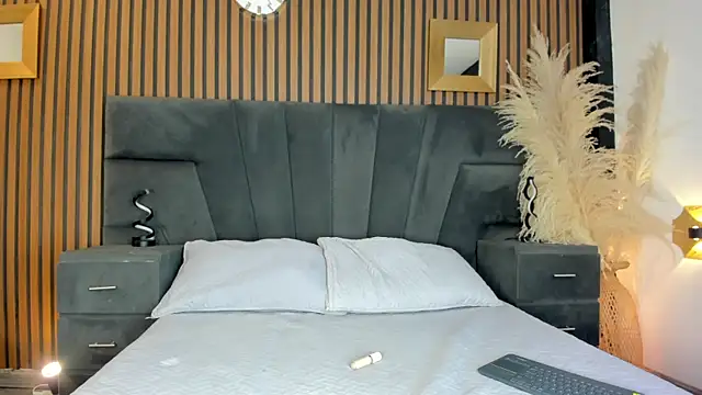 NaxaAndLexi  online show from 6, 2, 2026