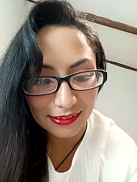 Snapshot of Lucy_Chery chatting on 1, 7, 2026 Lucy Chery online show from 1, 7, 2026