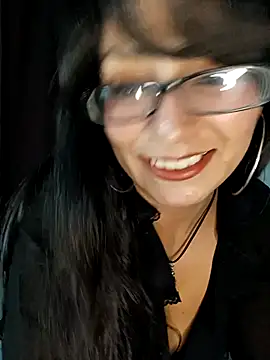 Snapshot of Lucy_Chery chatting on 2, 7, 2026 Lucy Chery online show from 2, 7, 2026