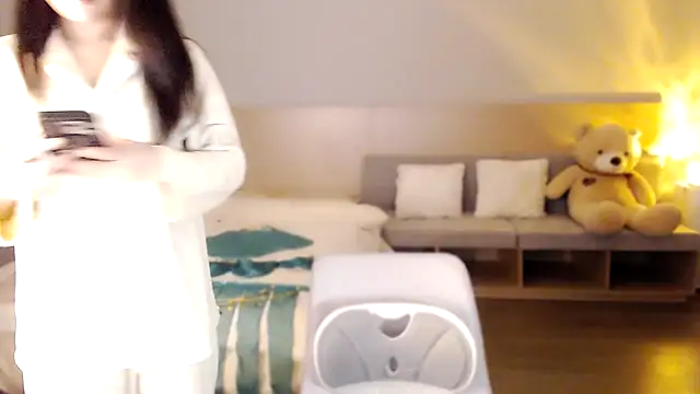 Lucky-baby online show from 10, 2, 2025