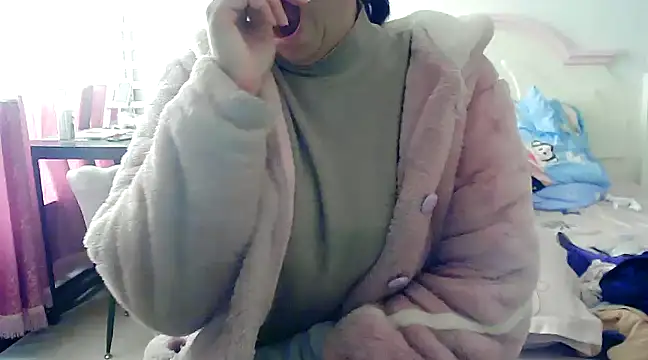 Snapshot of CN-Xiaoxi chatting on 12, 12, 2024 CN-Xiaoxi online show from 12, 12, 2024