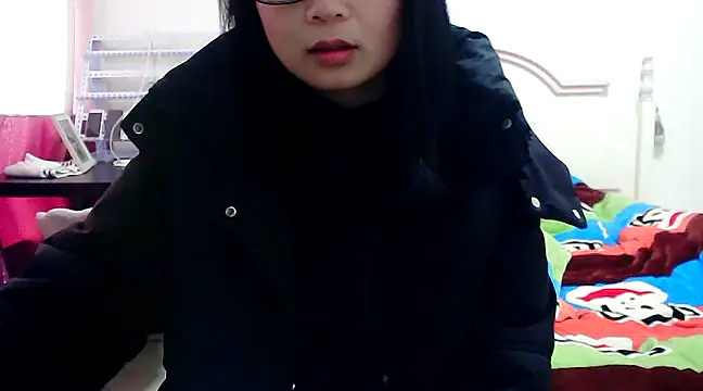 Snapshot of CN-Xiaoxi chatting on 17, 2, 2025 CN-Xiaoxi online show from 17, 2, 2025
