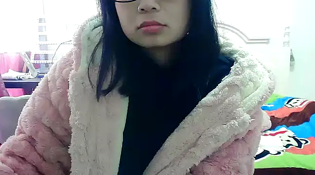 Snapshot of CN-Xiaoxi chatting on 5, 3, 2025 CN-Xiaoxi online show from 5, 3, 2025