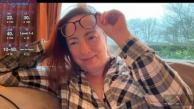 LouiseTswing online show from 4, 12, 2024