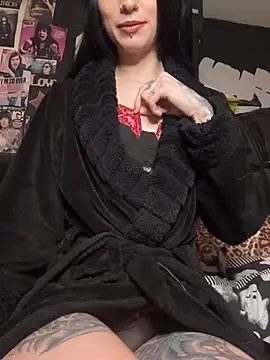 Snapshot of MissMidnightUK chatting on 13, 2, 2026 MissMidnightUK online show from 13, 2, 2026