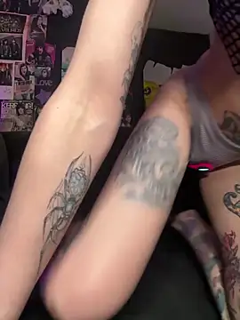 Snapshot of MissMidnightUK chatting on 15, 3, 2026 MissMidnightUK online show from 15, 3, 2026