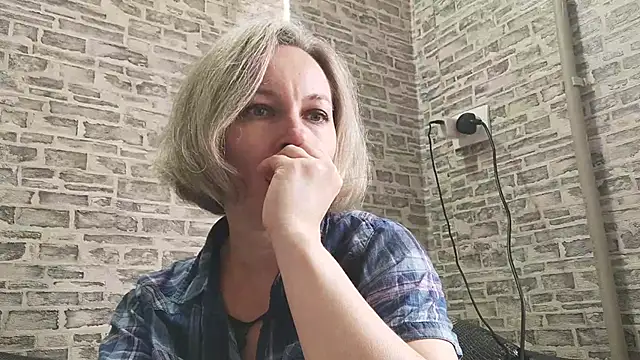 EdithManning online show from 9, 1, 2025