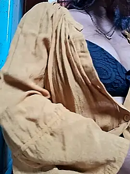 Hot-Anuska online show from 7, 3, 2025