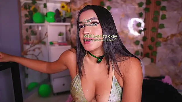 zoey-fox online show from 24, 3, 2026