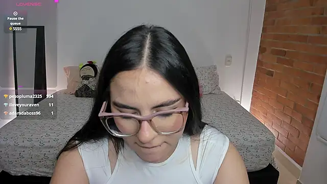 charlotte blass online show from 16, 1, 2025