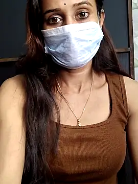 Snapshot of Oleevia chatting on 12, 11, 2025 Oleevia online show from 12, 11, 2025