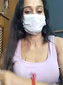 Snapshot of Oleevia chatting on 19, 12, 2025 Oleevia online show from 19, 12, 2025