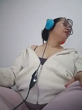 Snapshot of gaby0075 chatting on 3, 12, 2024 gaby0075 online show from 3, 12, 2024