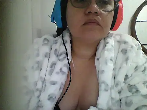 Snapshot of gaby0075 chatting on 11, 12, 2024 gaby0075 online show from 11, 12, 2024