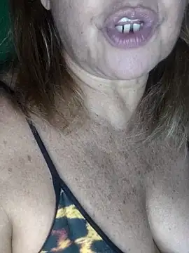 Kasandra Ho online show from 19, 11, 2025