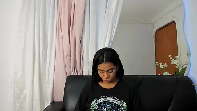 Fernanda brown18 online show from 26, 11, 2025