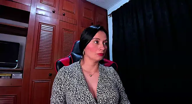 gracekelly12 online show from 11, 1, 2025