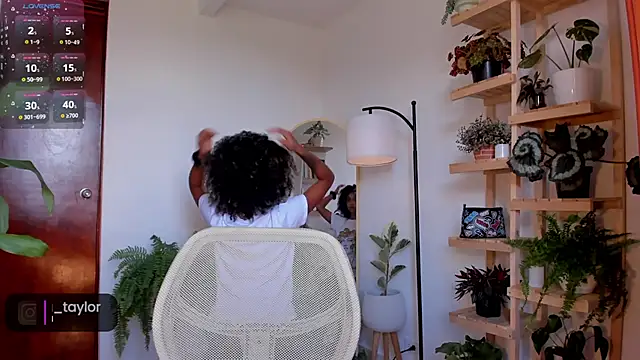 Snapshot of Johaphyton chatting on 3, 12, 2024 Johaphyton online show from 3, 12, 2024