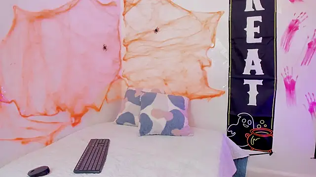 Abriil7 online show from 28, 10, 2025