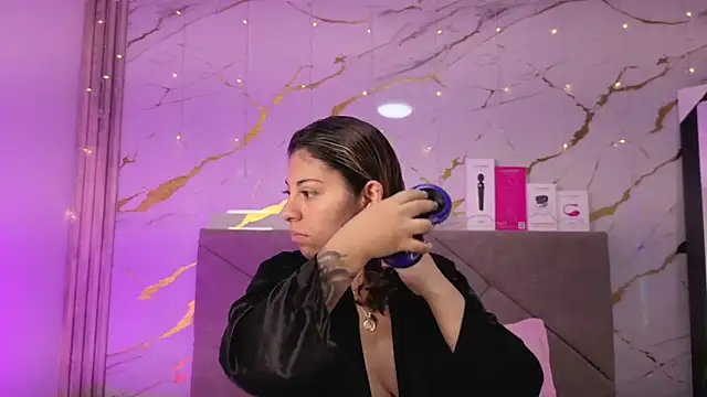 agatha 97  online show from 18, 4, 2026