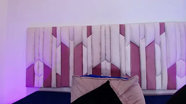 mia stanfort online show from 29, 10, 2025