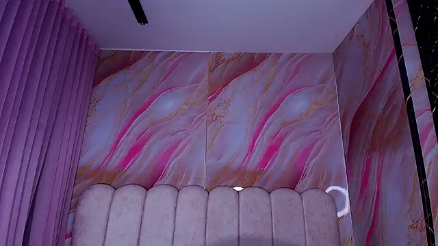 mia stanfort online show from 22, 3, 2026