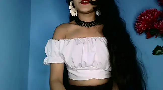 SUZY FROMUS online show from 12, 1, 2025