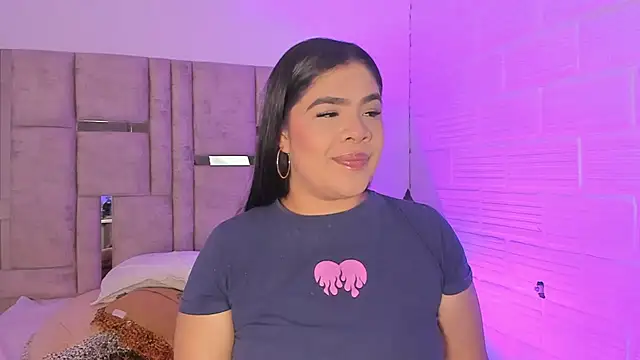 EmmaBecket2 online show from 22, 10, 2025