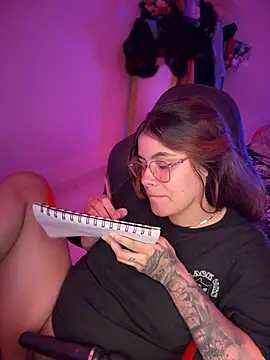 Yuli zuha online show from 31, 12, 2024