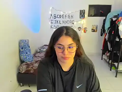 Yuli zuha online show from 15, 3, 2026