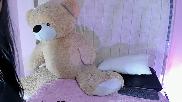 Snapshot of Annie9_ chatting on 20, 9, 2025 Annie9 online show from 20, 9, 2025