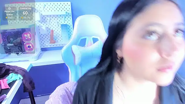 Snapshot of Annie9_ chatting on 23, 10, 2025 Annie9 online show from 23, 10, 2025