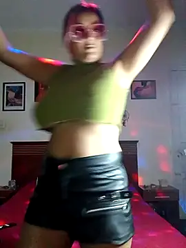 Snapshot of DesireSatler chatting on 24, 5, 2026 DesireSatler online show from 24, 5, 2026