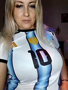 Snapshot of DesireSatler chatting on 18, 7, 2026 DesireSatler online show from 18, 7, 2026