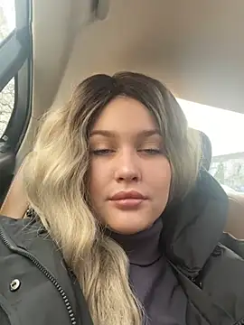 KikiWatson online show from 15, 12, 2024