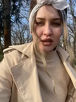 KikiWatson online show from 23, 12, 2024